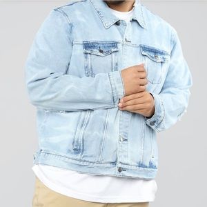 Men’s button down jean jacket